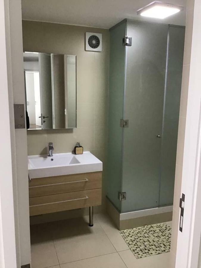 Moderno Departamento Miraflorino Con Aire Acondicionado Apartman Lima Kültér fotó